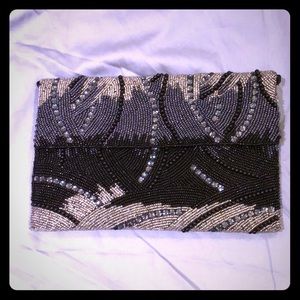 Moyna beaded clutch NWT